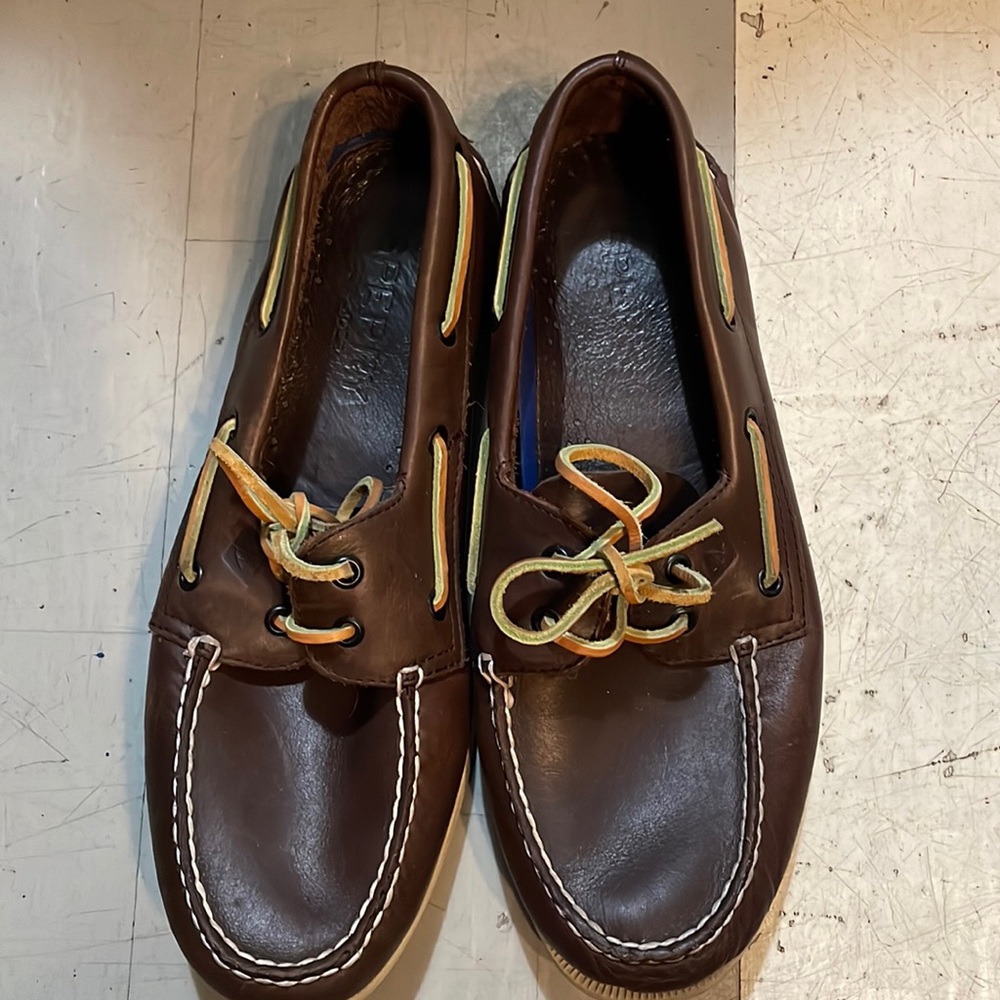 Sperry topsiders